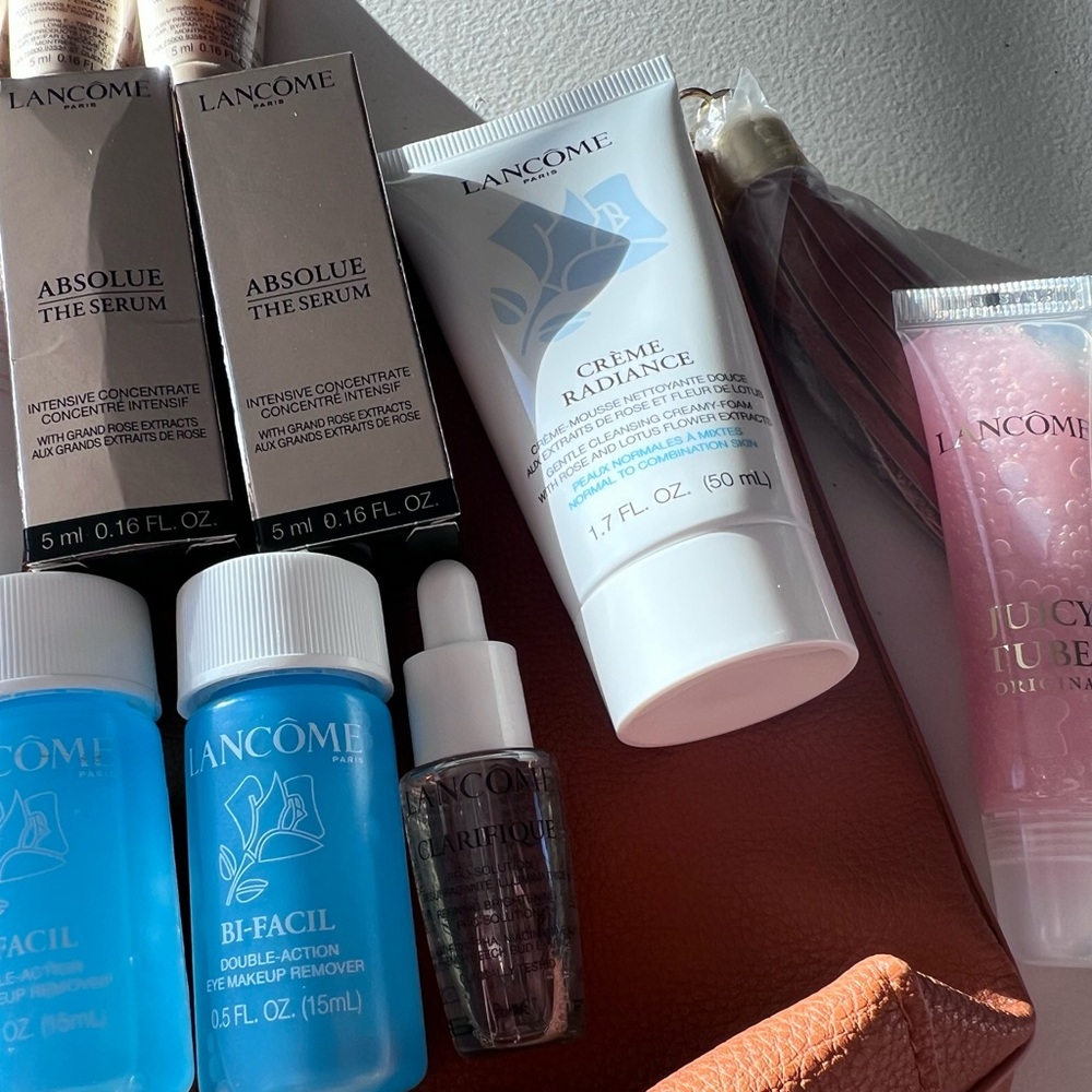 Lancome Skincare and Fragrance Set with Pink and Blue Accents - Picture 3 of 4